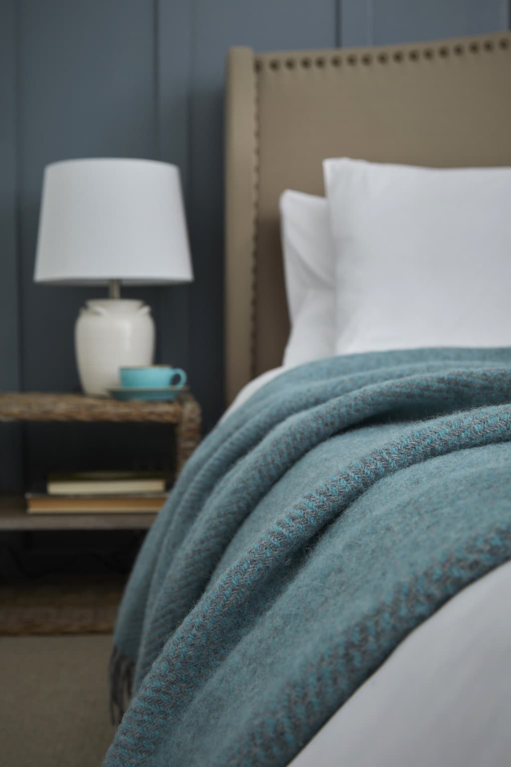 Extra Large Spearmint/Grey Beehive Throw