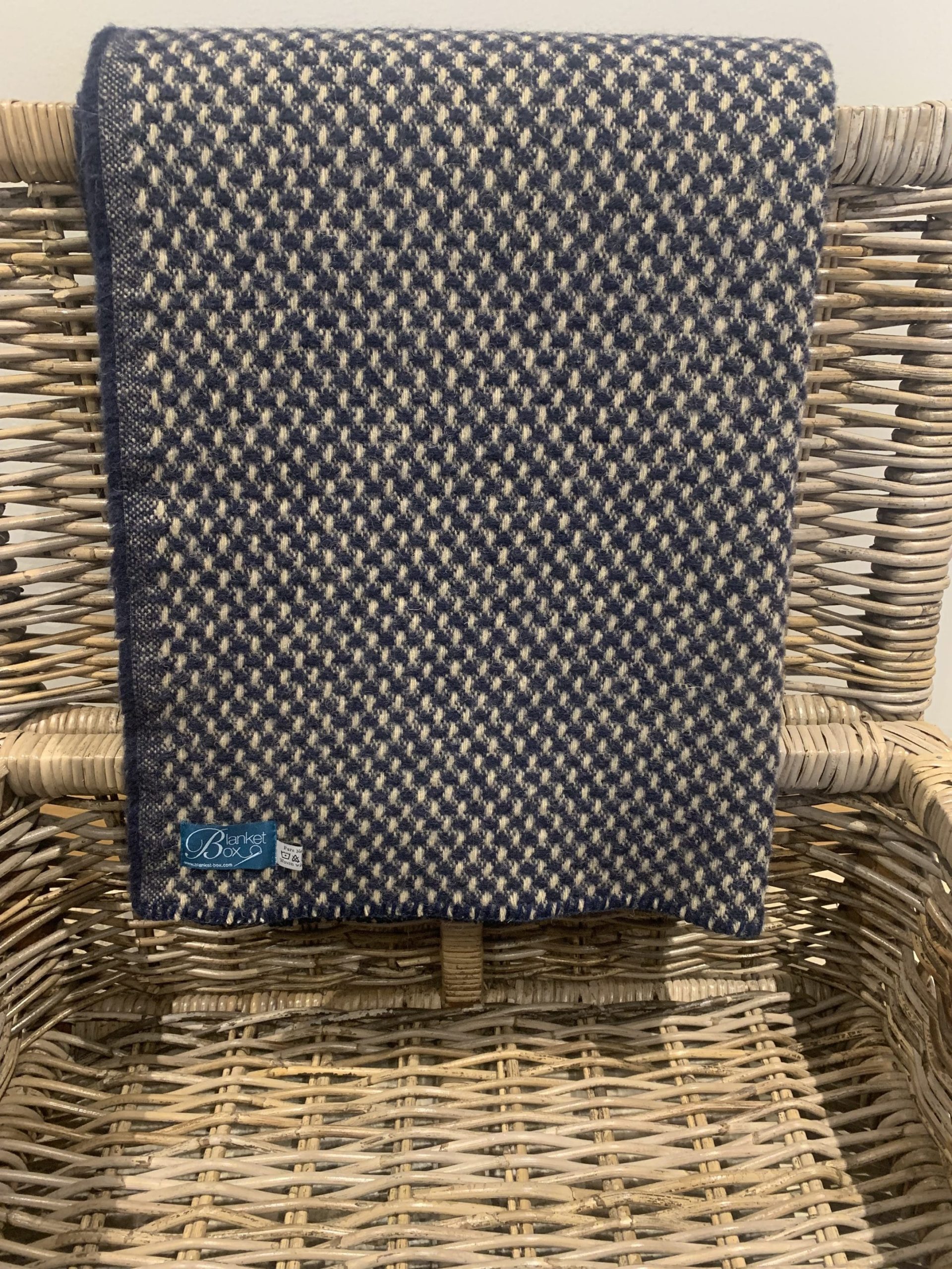 Pure New Wool Twill Throw in Navy/Oatmeal - Large size