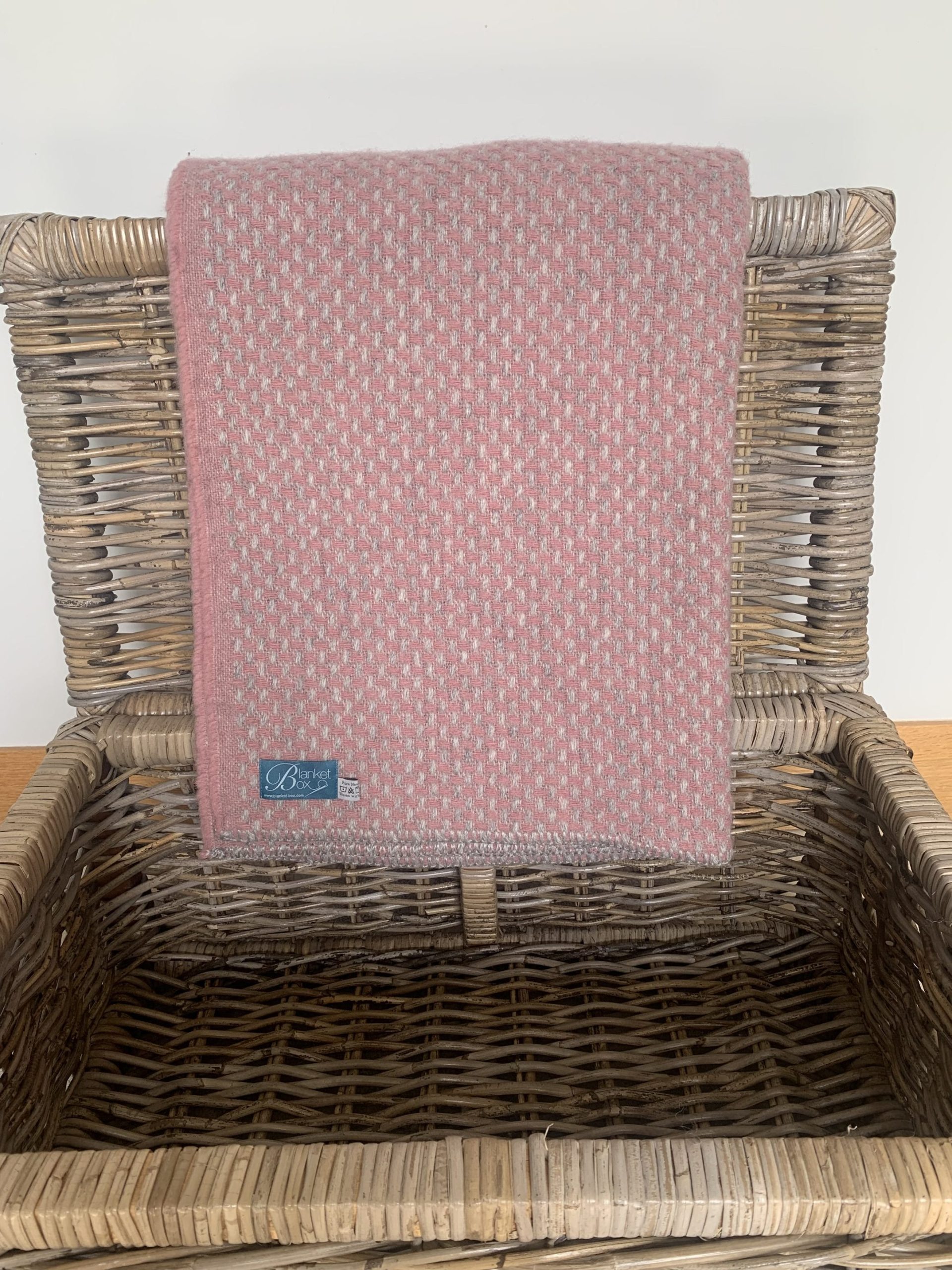 Pure New Wool Twill Throw in Pink / Grey- Large size